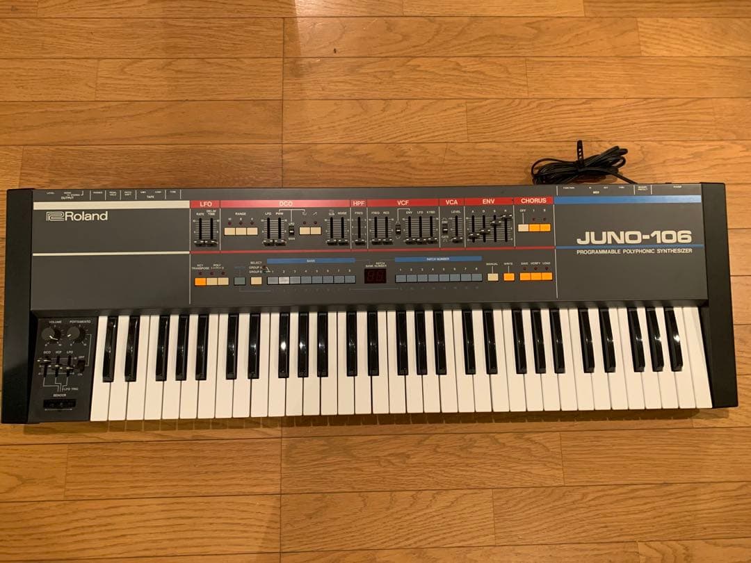 Roland JUNO-106 シンセサイザー 61鍵