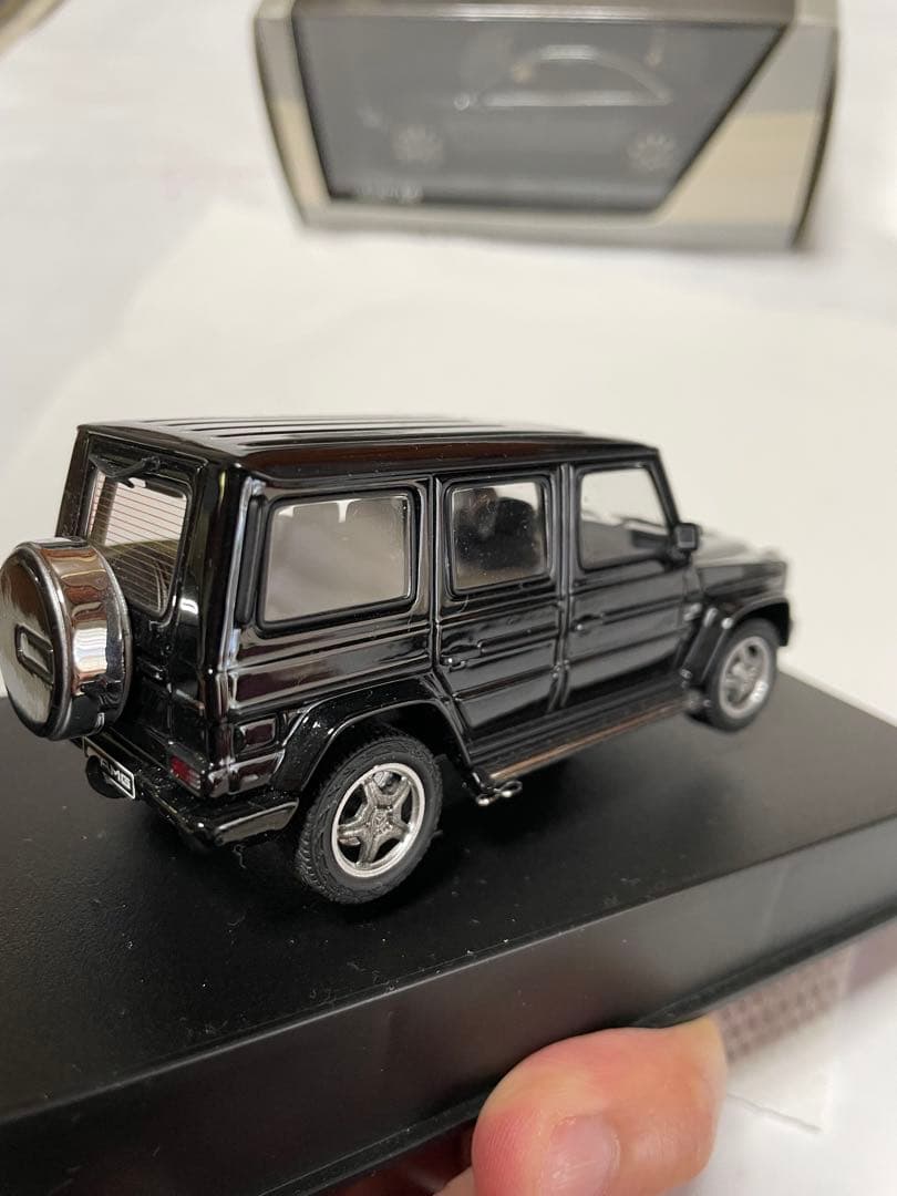 Mercedes-Benz G 55 AMG ブラックとCLS ホワイトのセット