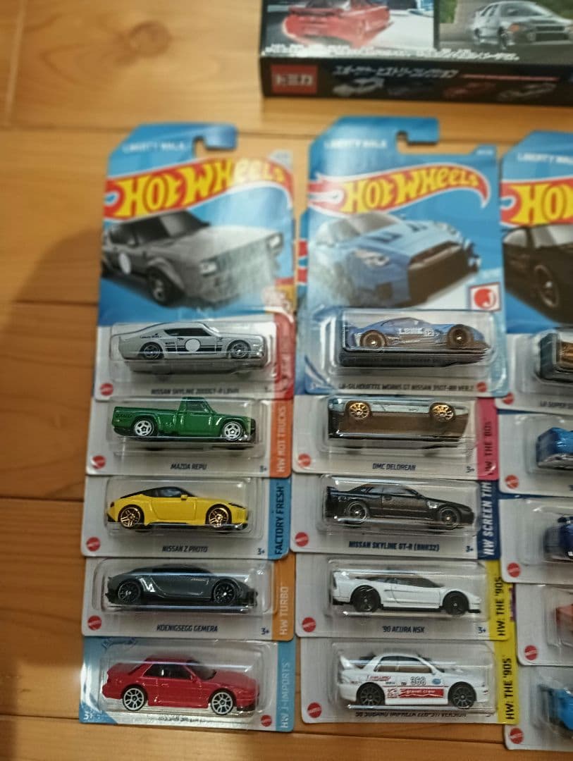 Hot Wheels ミニカーセット トミカ　マッチボックス　新品　日本車