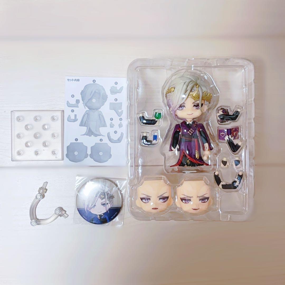 ツイステ　ポムフィオーレ寮　ヴィル　ねんどろいど　缶バッチ付き