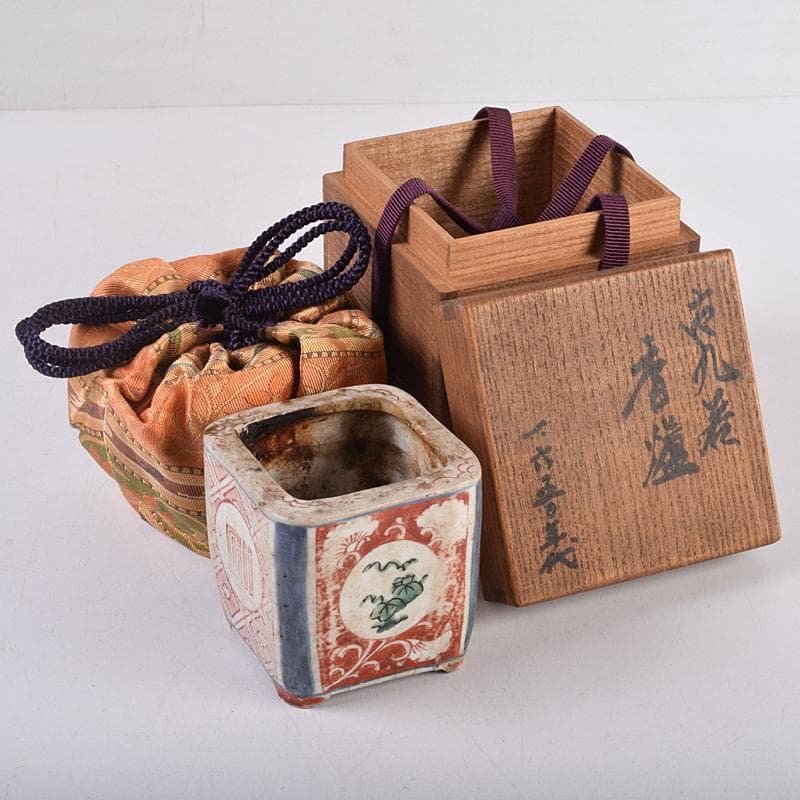 九谷焼　古九谷　1650年代　赤絵　花草文　四方香炉　鑑定書箱書　M　R8915
