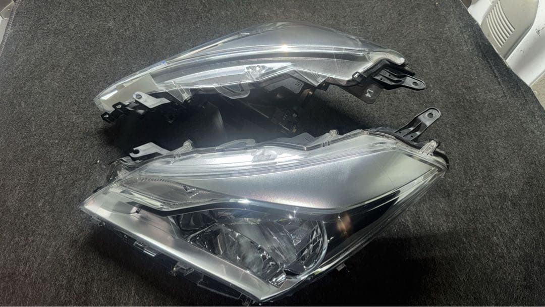 ヘッドライト VITZ