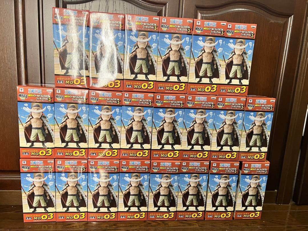 22個MEGAワールドコレクタブルフィギュアvol.3 エドワード・ニューゲート