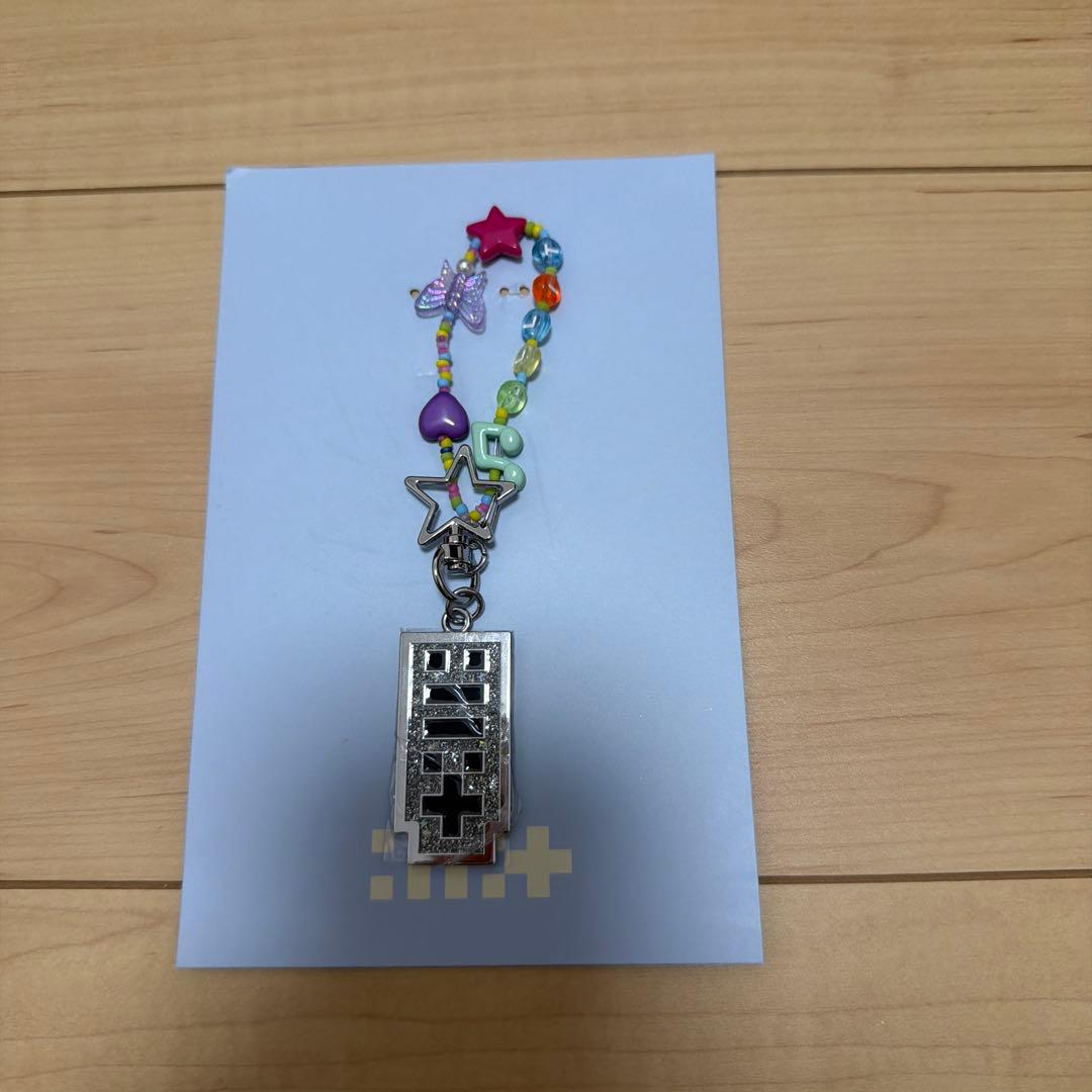 illitキーリングSUPER REAL ME