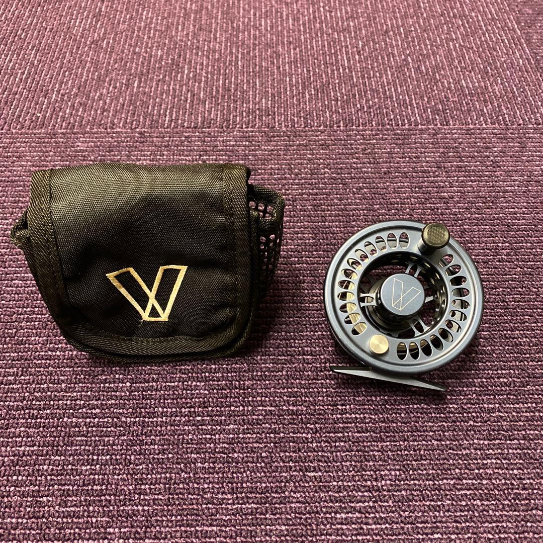超希少　VARIVAS フライリール美品　中古