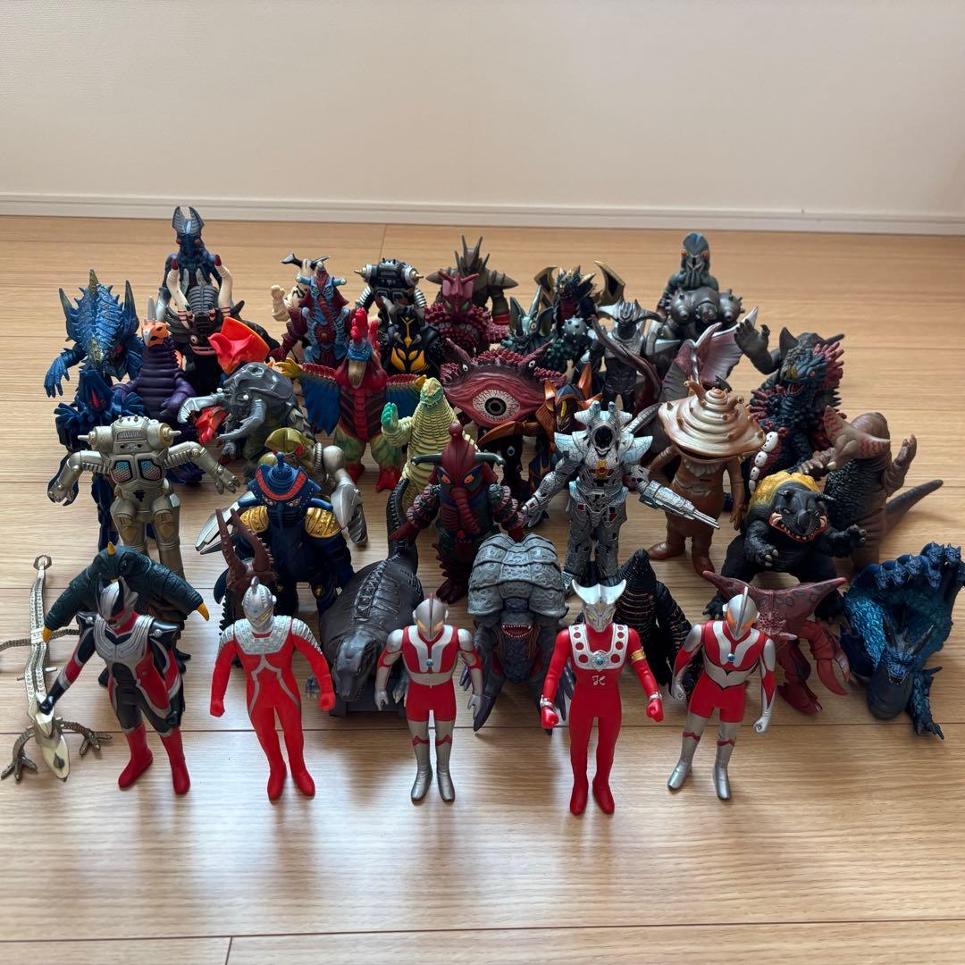 ウルトラマン　ウルトラ怪獣　ソフビ人形　46体まとめ売り