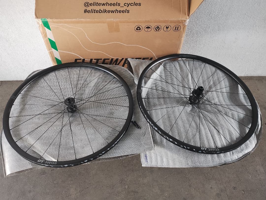 13日で終了、dtSwiss 完車外未使用 スターラチェット36t
