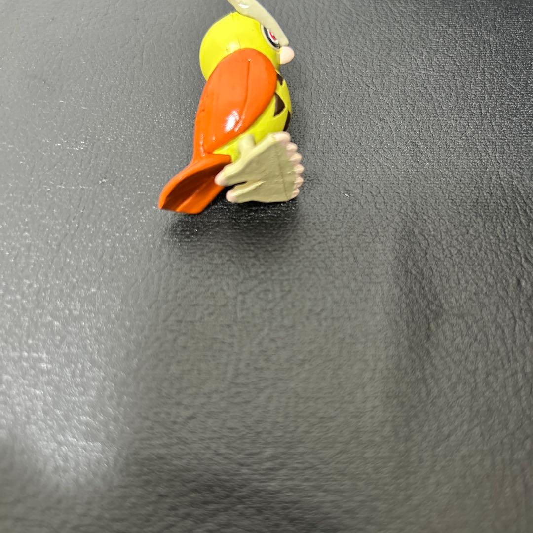 ポケモン モンコレ ヨルノズク 色違い