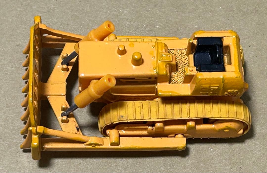 トミカ 小松 D65A レーキドーザ
