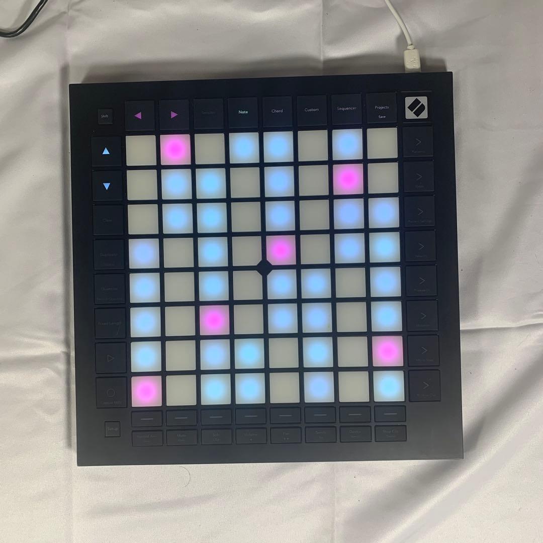 DTM・DAW novation LAUNCH PAD PRO MK3