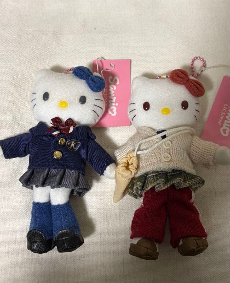 公*o様 【激レア！！！】ハローキティ 女子校生制服スタイル 私服スタイル