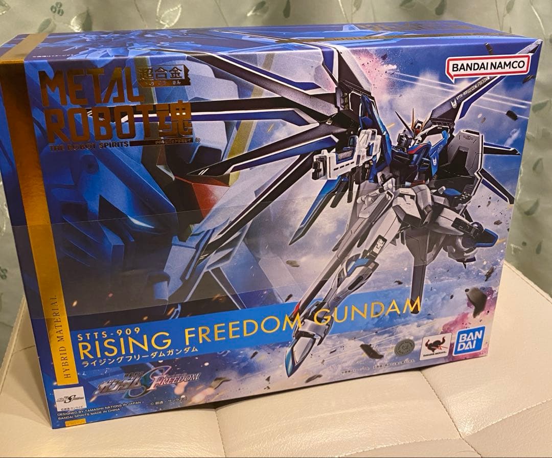 ガンダム／メタルロボット魂／ライジングフリーダムガンダム／BANDAI