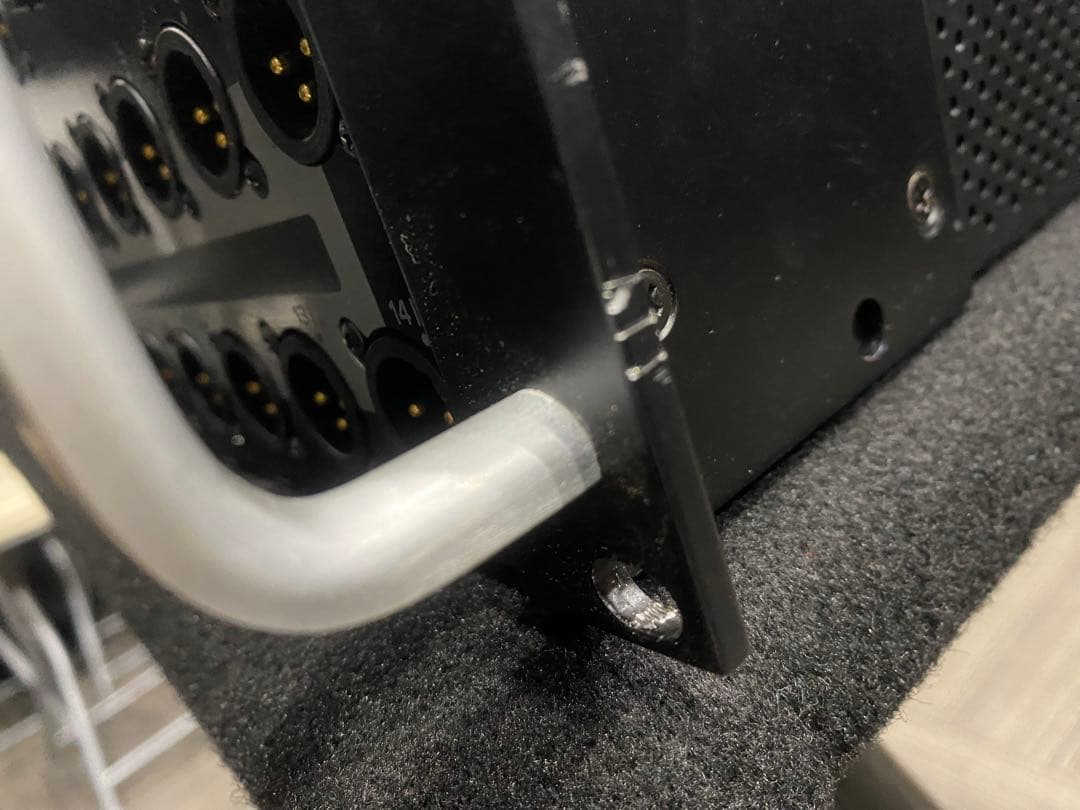 Mackie DL32R デジタルミキサー