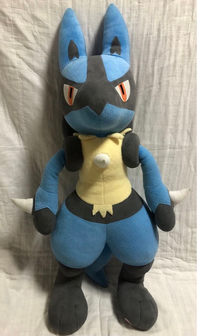 ポケモン　等身大　ルカリオ　ぬいぐるみ　ハートランド
