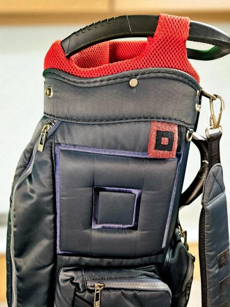 送料無料/超美品　onoff キャディバッグ ネイビー/レッド