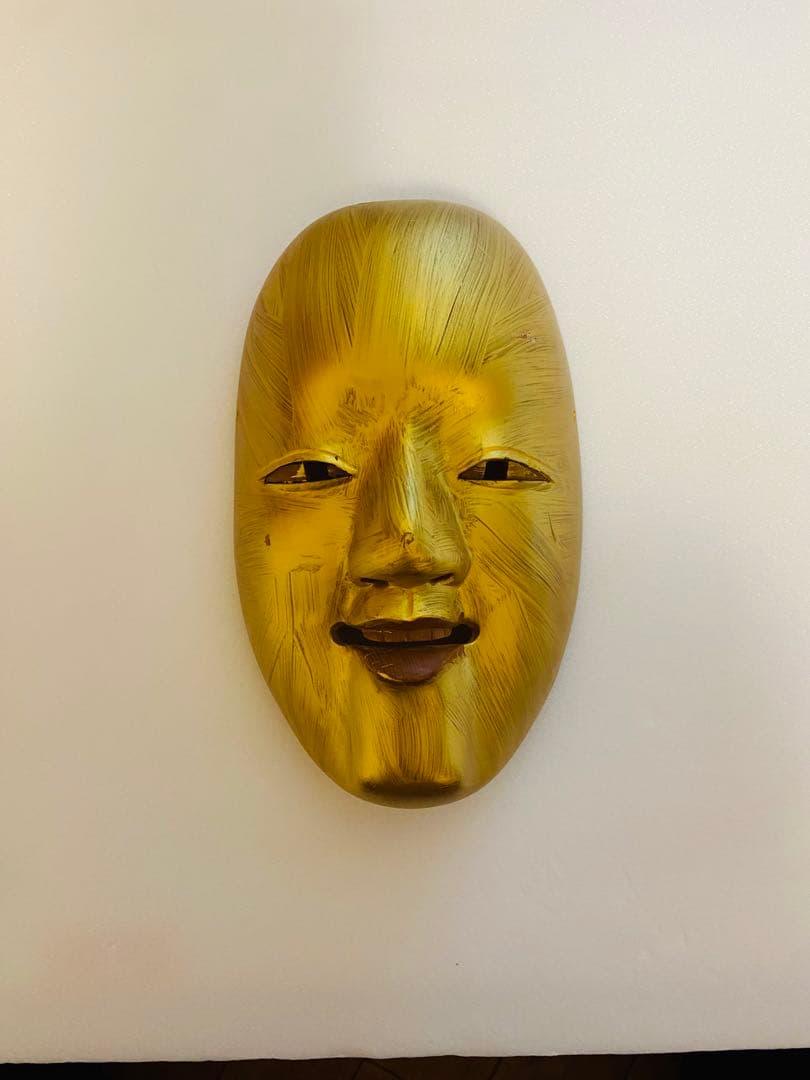 金色の木製能面