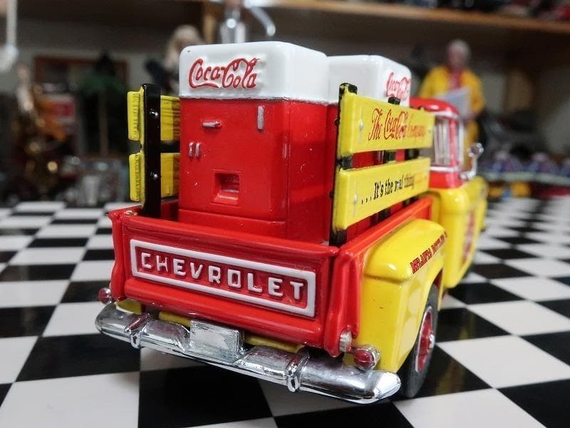 コカコーラ 自販機デリバリートラック 1957 シボレー ピックアップトラック