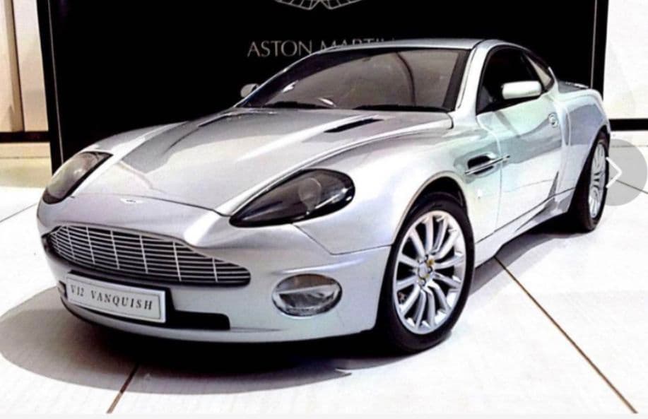 Aston Martin Vanquish V12 1/12【京商】