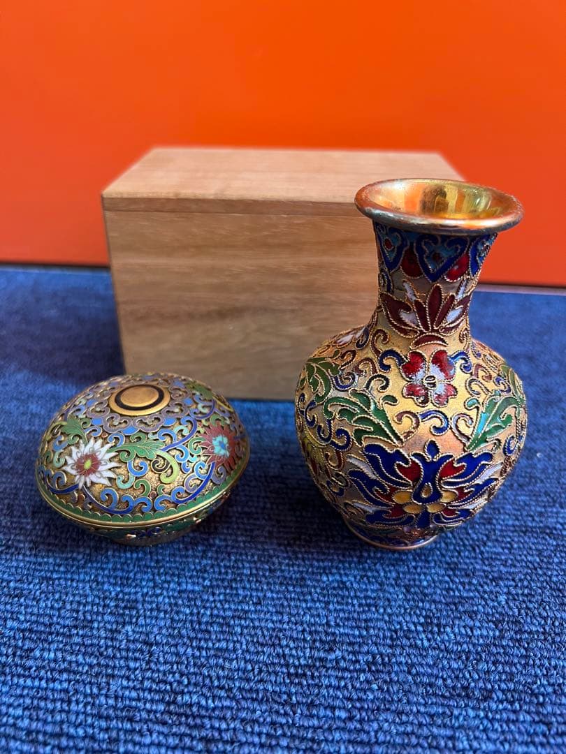 985  中国　景泰藍　七宝　琺瑯　香合1   花瓶1