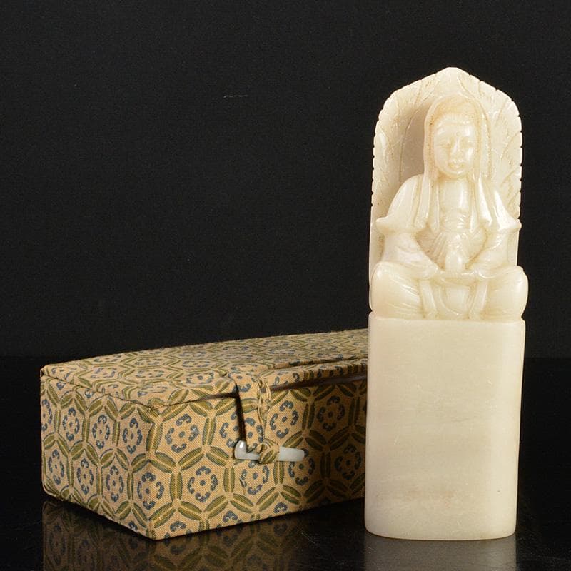 NM　中国玉石白玉彫刻　観音菩薩像仏像　印材重さ約425g　M　R6796