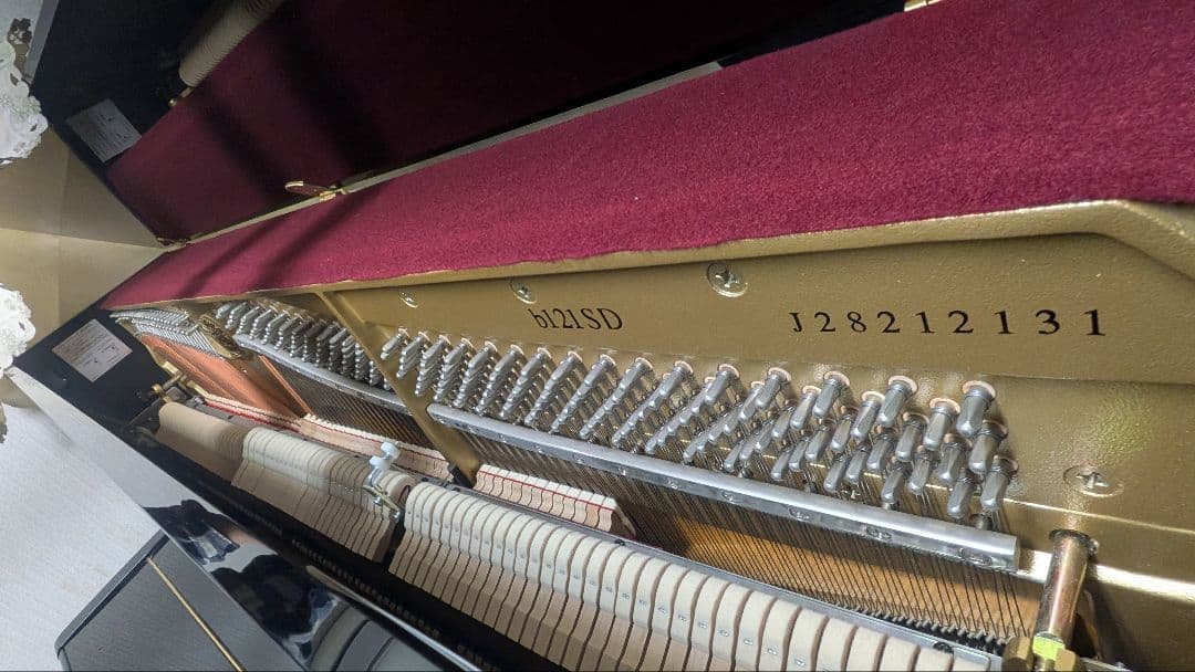 早いもの勝ち！B121SD　消音付き アップライトピアノ 黒