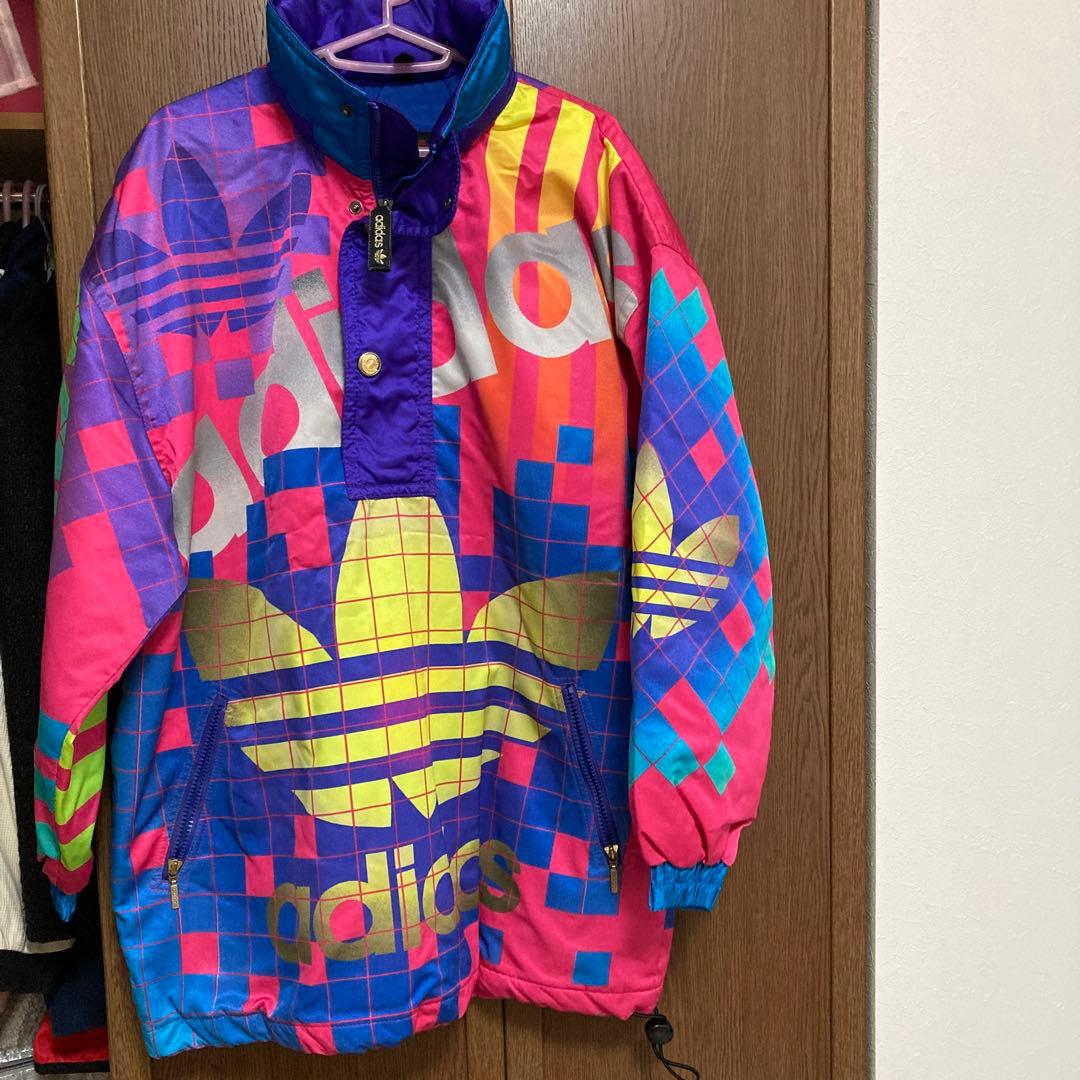 adidas オリジナルマルチカラージャケット ⚠️下は付属可能です。