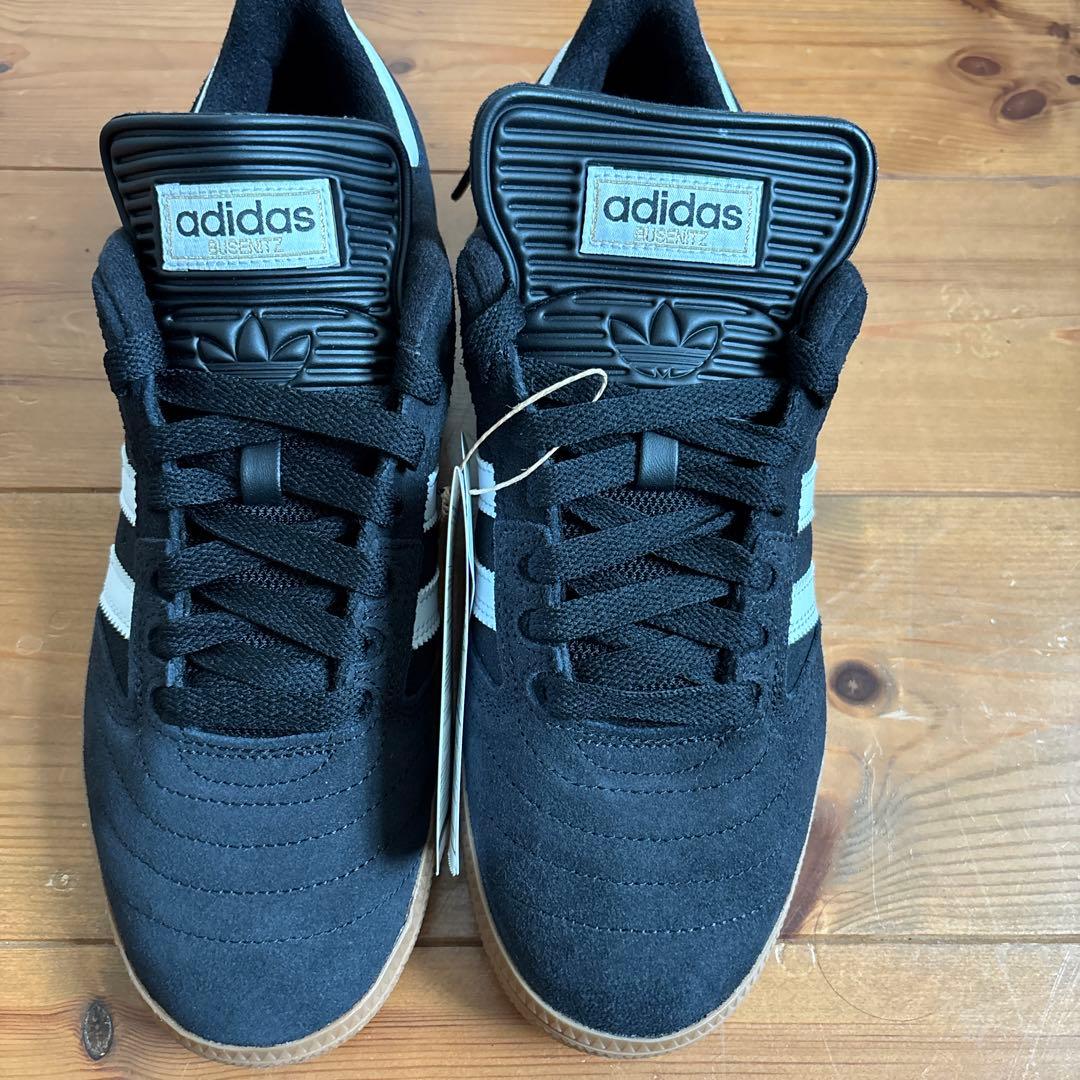 Adidas skateboarding ￼busenitz
