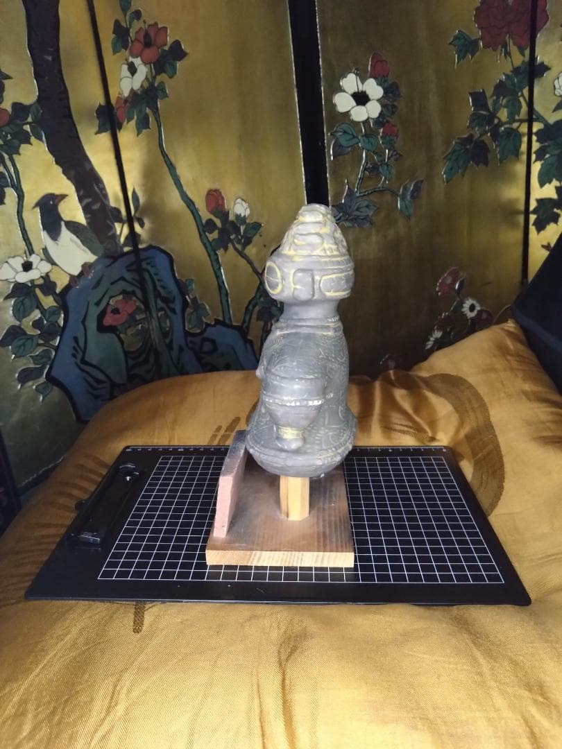 遮光器土偶　津軽亀ヶ岡焼　約24cm