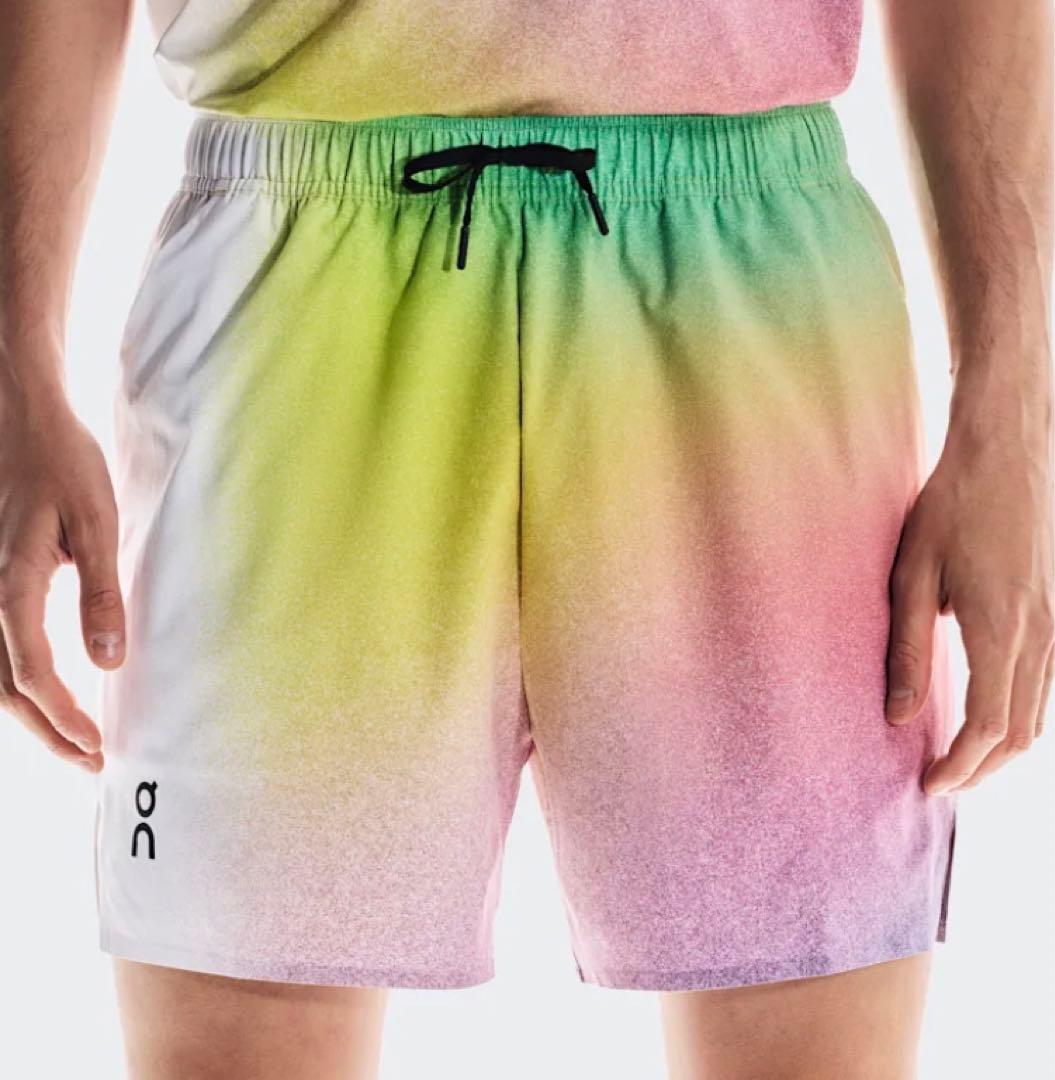 【新品未使用】on 新色 メンズMサイズ Court Shorts フェデラー