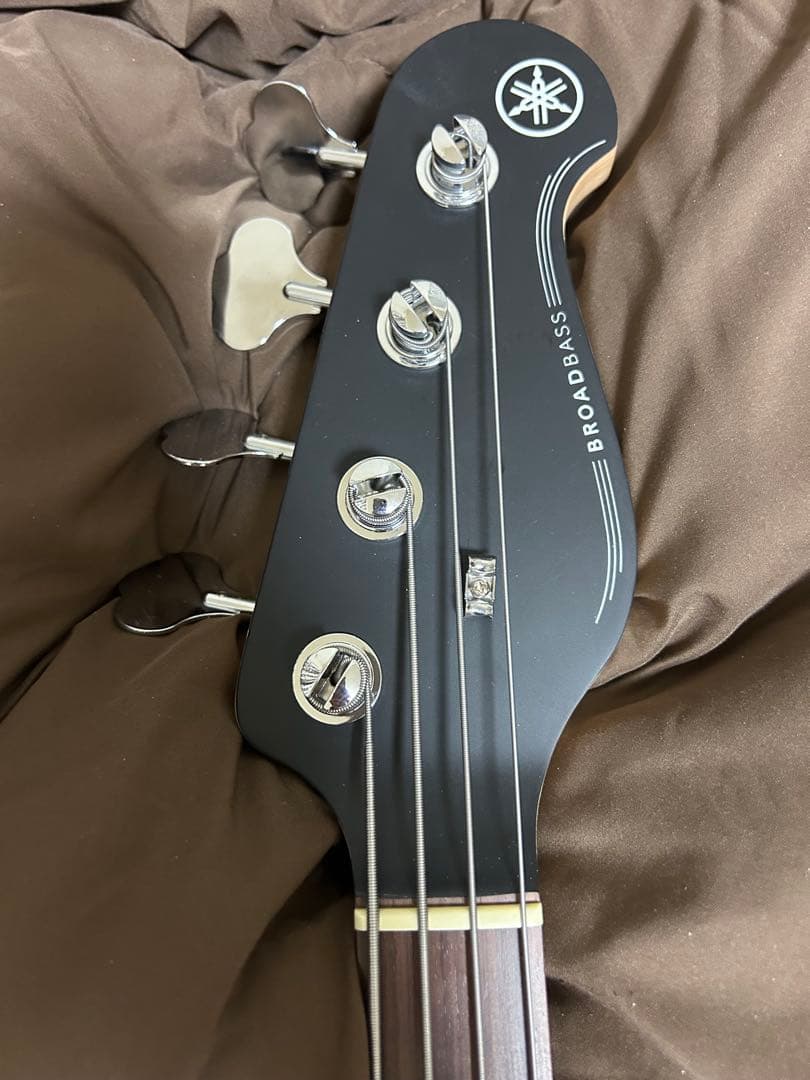 ベース YAMAHA BB234