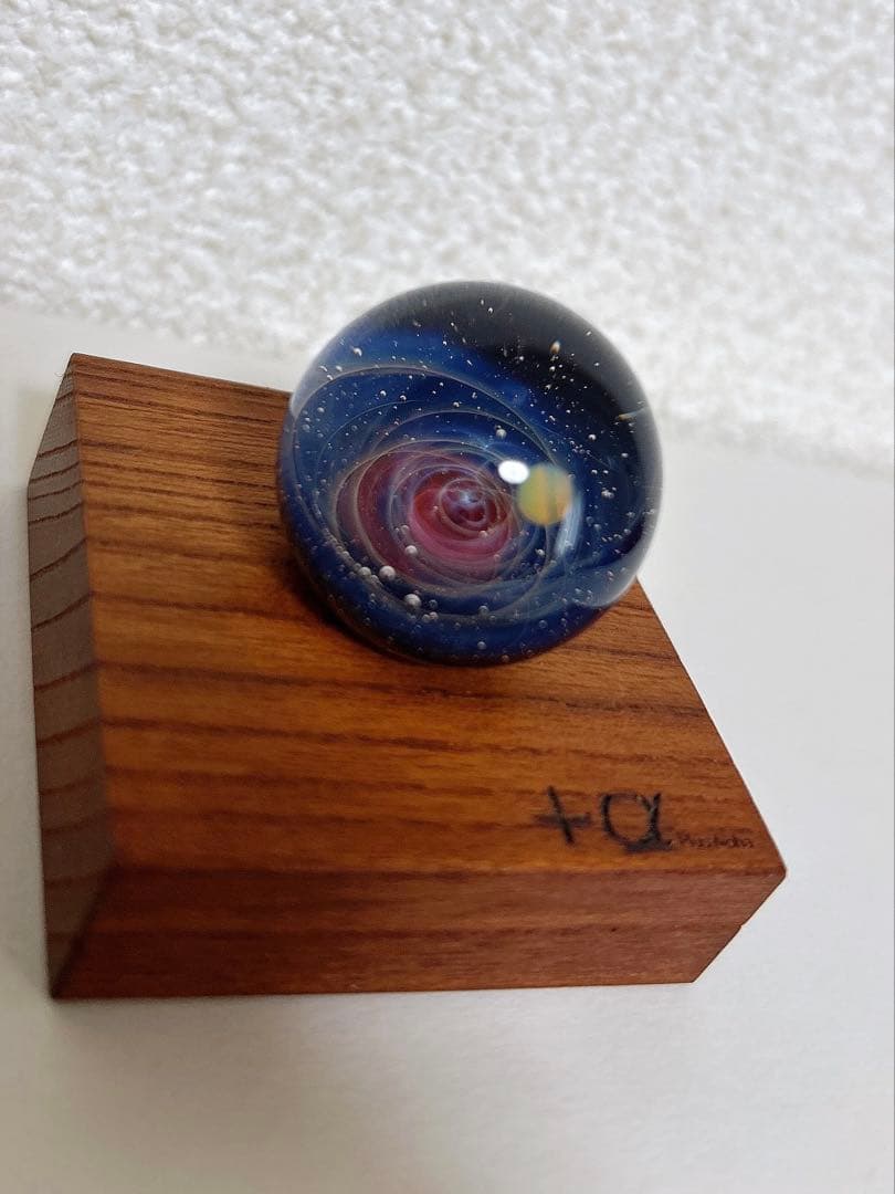 【セール中】+a 宇宙ガラス オーブホワイトオパー ル戸水賢志 プラスアルファ