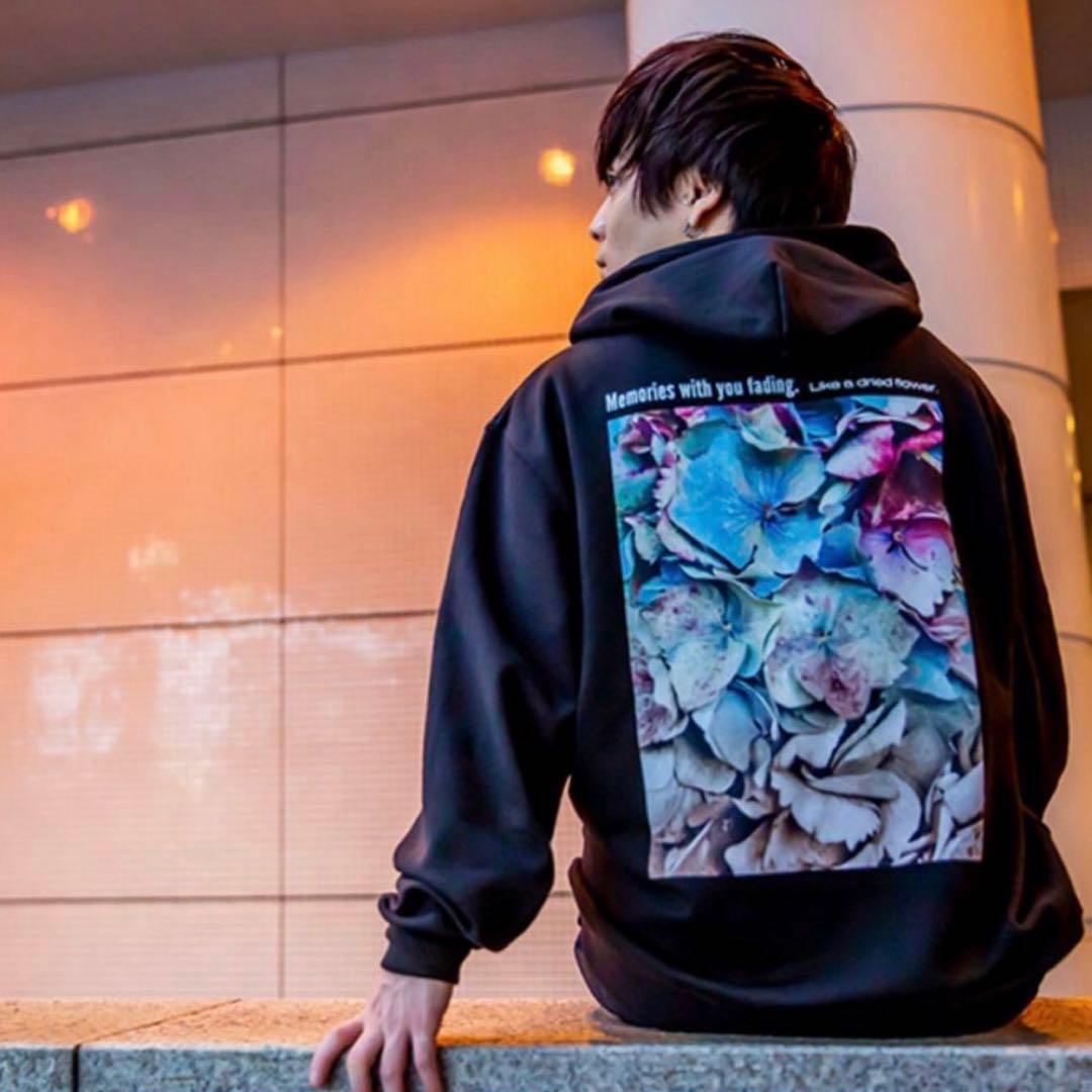 優里 パーカー ドライフラワー　サイズM 美品