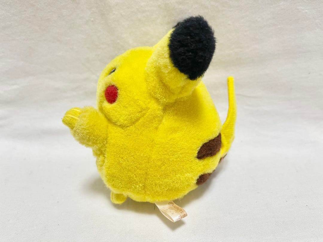 TOMY製 初期 ピカチュウ ぬいぐるみ マスコット レア 希少 約12㎝