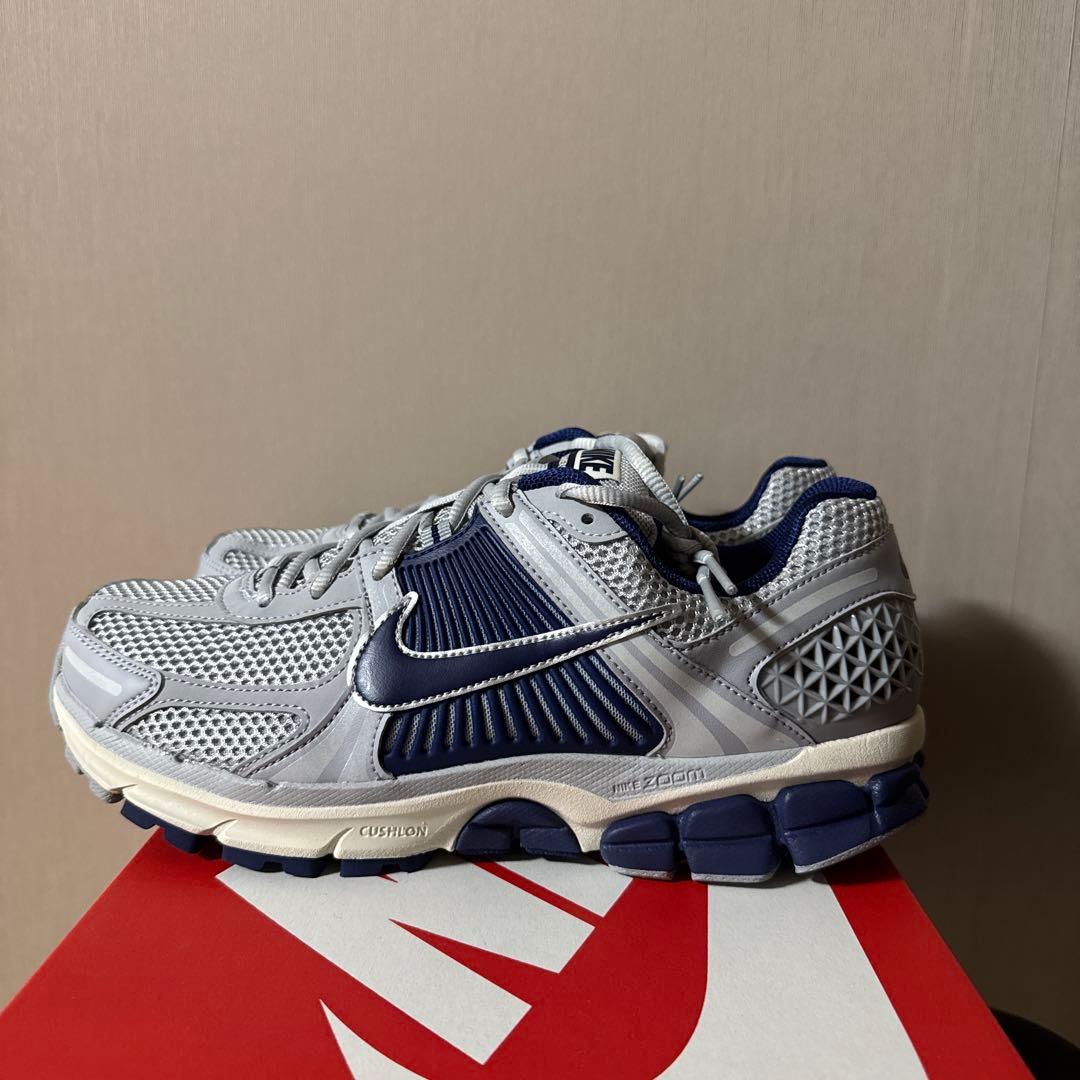 新品未使用　Nike Zoom VOMERO5 ボレロ /27.5