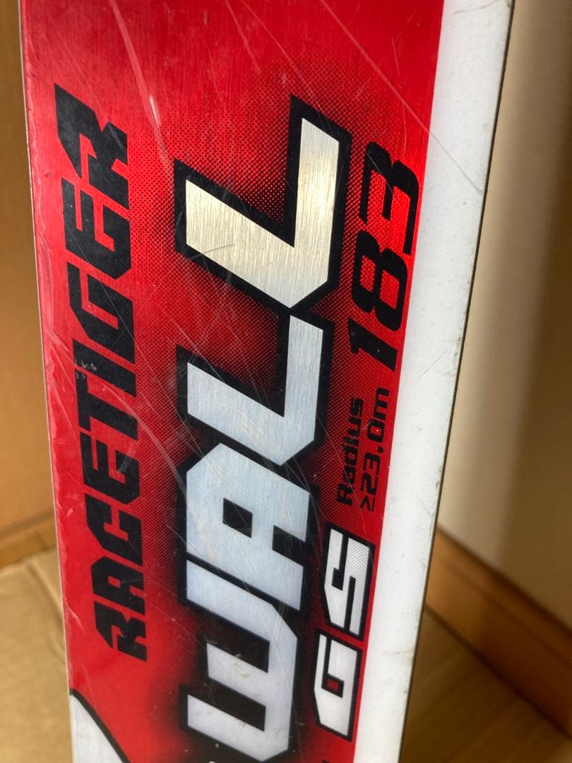 スキー板　１８３CM　R23