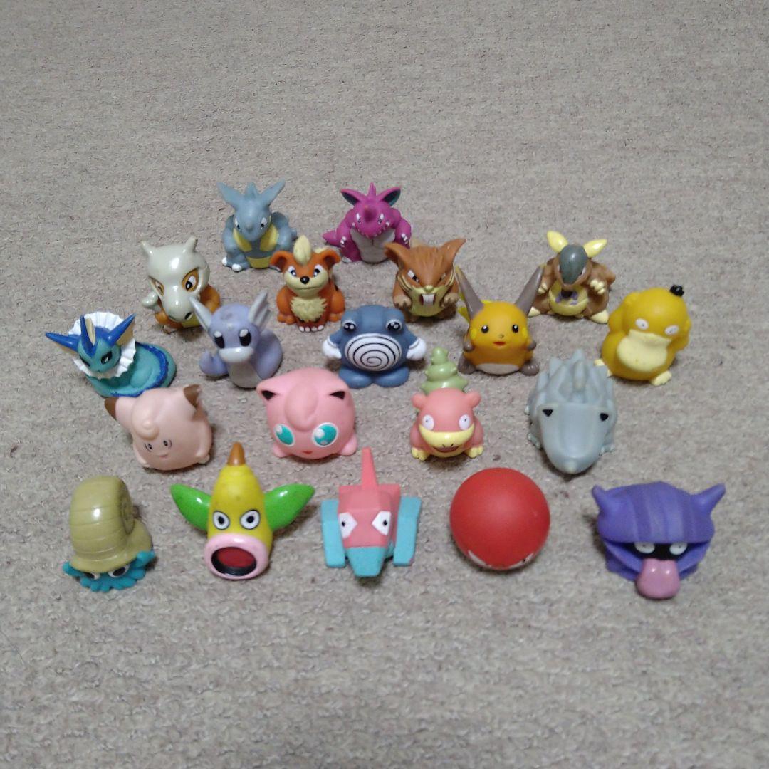 ポケモンキッズ　まとめ売り　378体　1996〜2010年 ソフビ　指人形