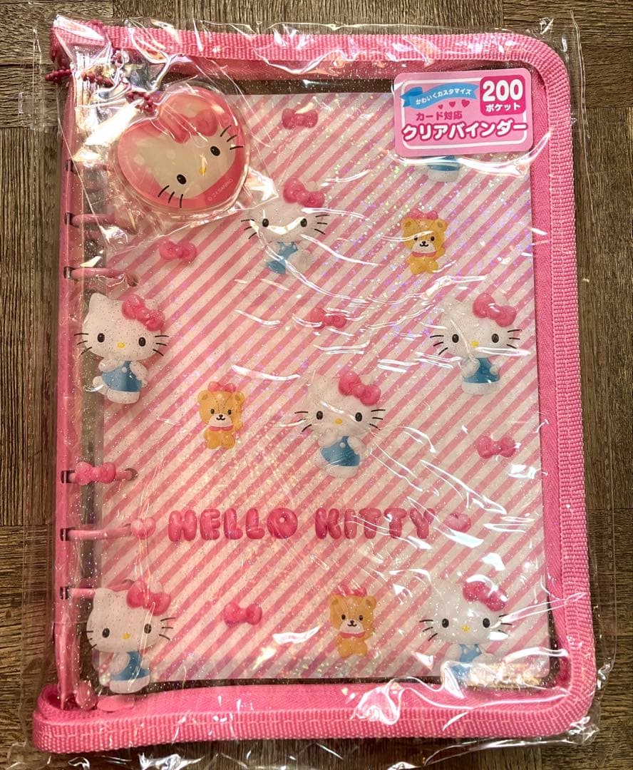 レア　完売品　クリアぷっくり3Dバインダー　キティ