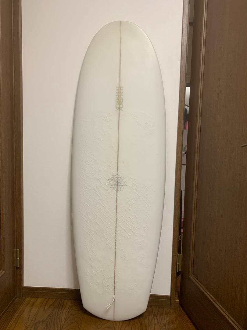 MANDALA マンダラ Greenough エッジボード　アークテール