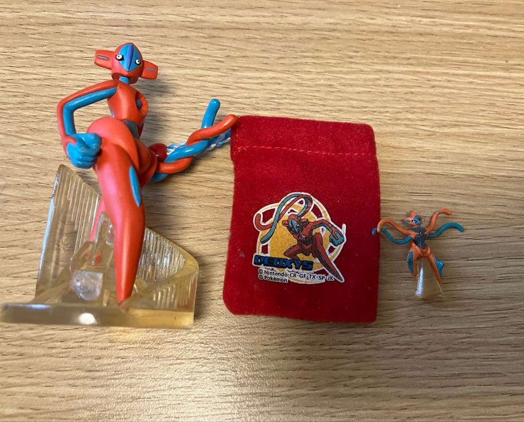 ポケモン　デオキシス　ポケモンセンター500個限定　フィギュア　ミニ巾着