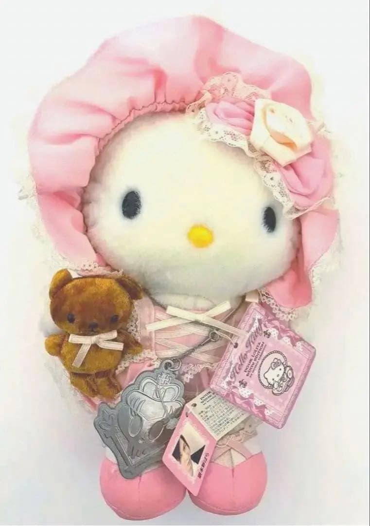 ハローキティ　ぬいぐるみ　ロリータ
