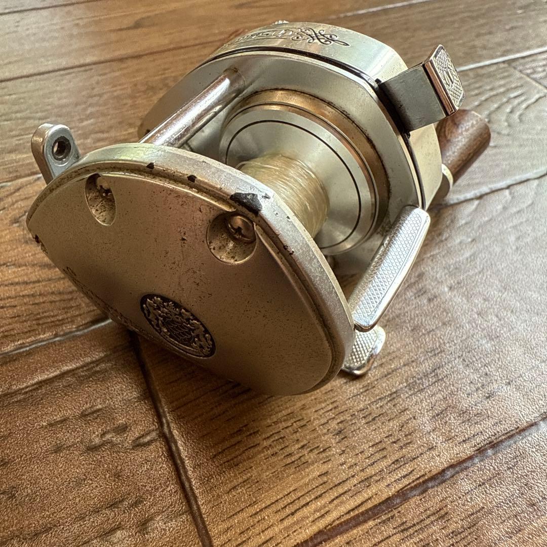 SHIMANO ベイトリール BANTAM 100