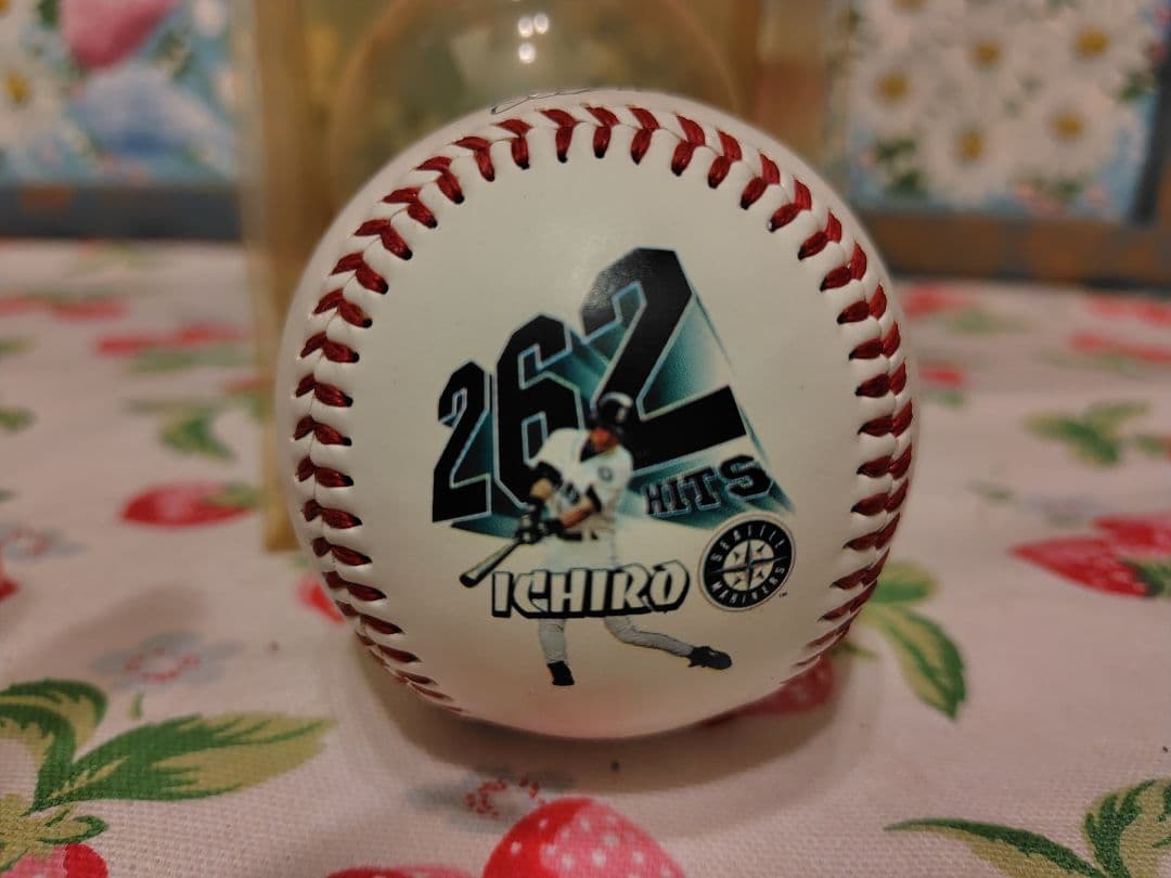 イチロー　記念ボール　262安打　レプリカ　2004年10月1日　記念グッズ