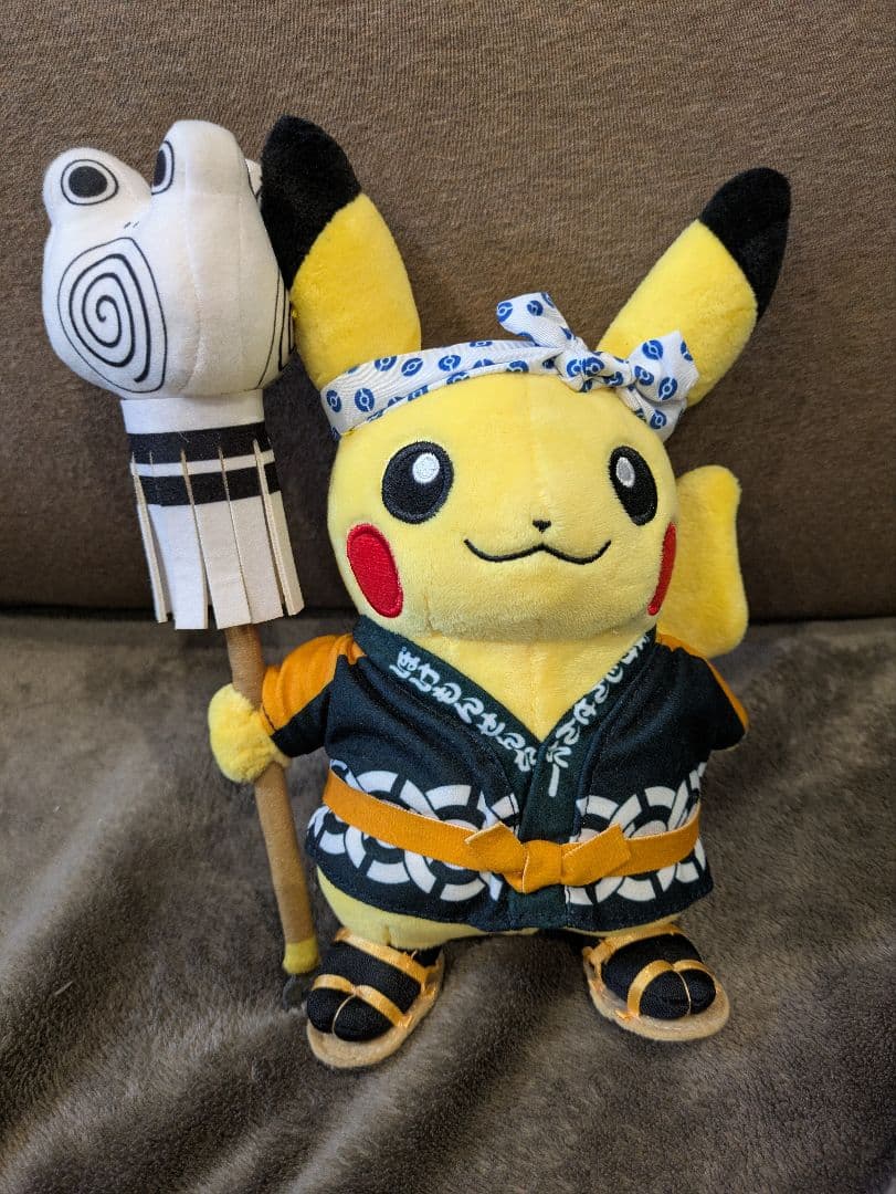 ポケモンセンター限定 火消し姿のピカチュウ ぬいぐるみ