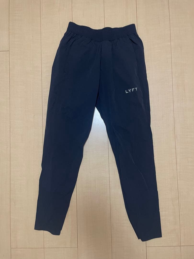 完売品　LYFT リフト　ナイロンパンツ