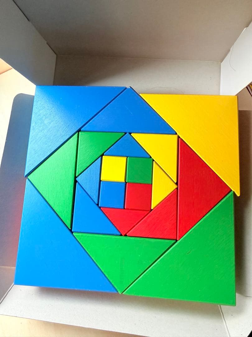 ジーナ社　4＋　積み木