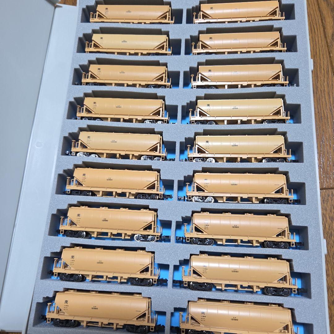 Nゲージ 18両 ホキ2200ベージュ貨車 専用ケース付き