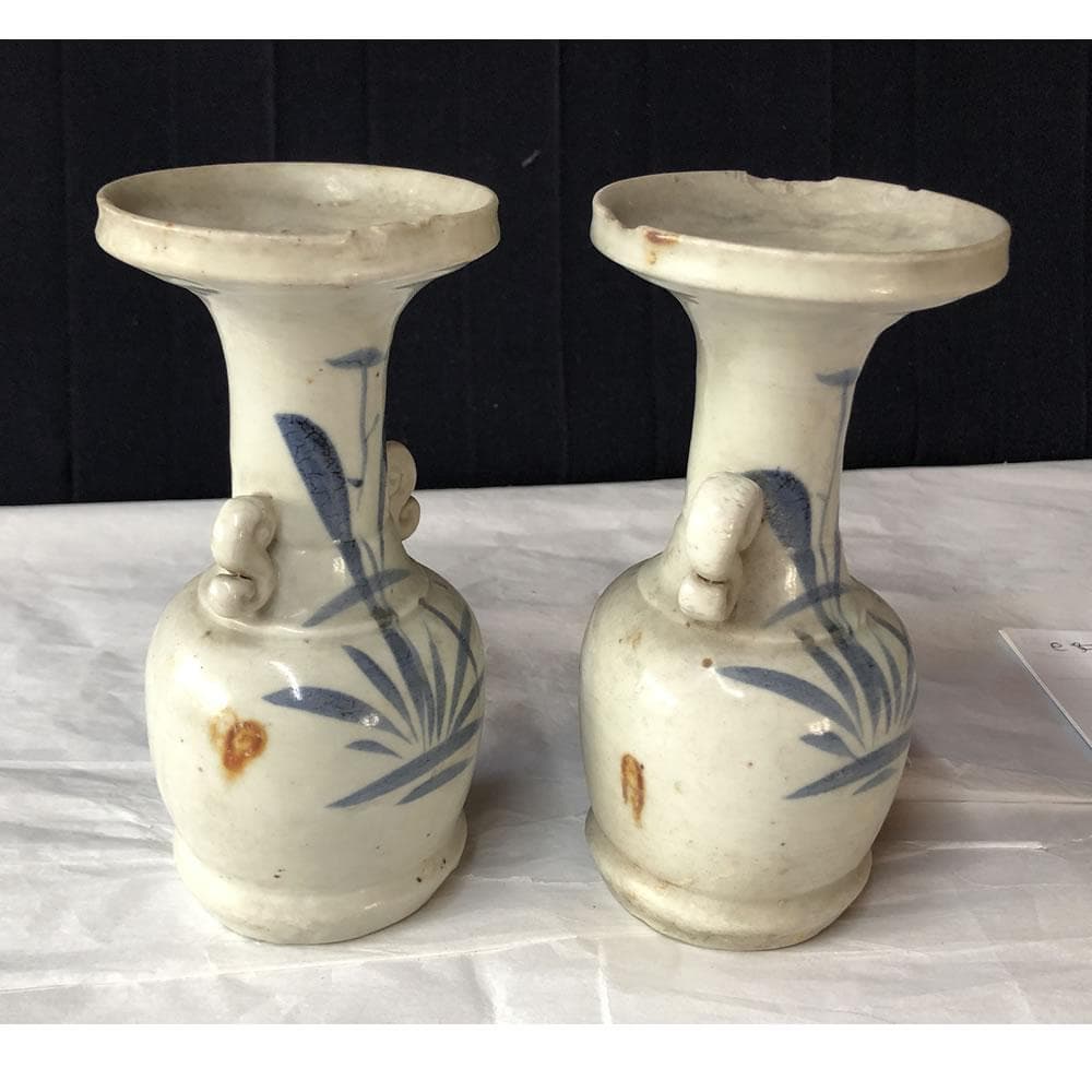 w148 古伊万里 染付 仏花器 一対 尊式花入 仏具 花入