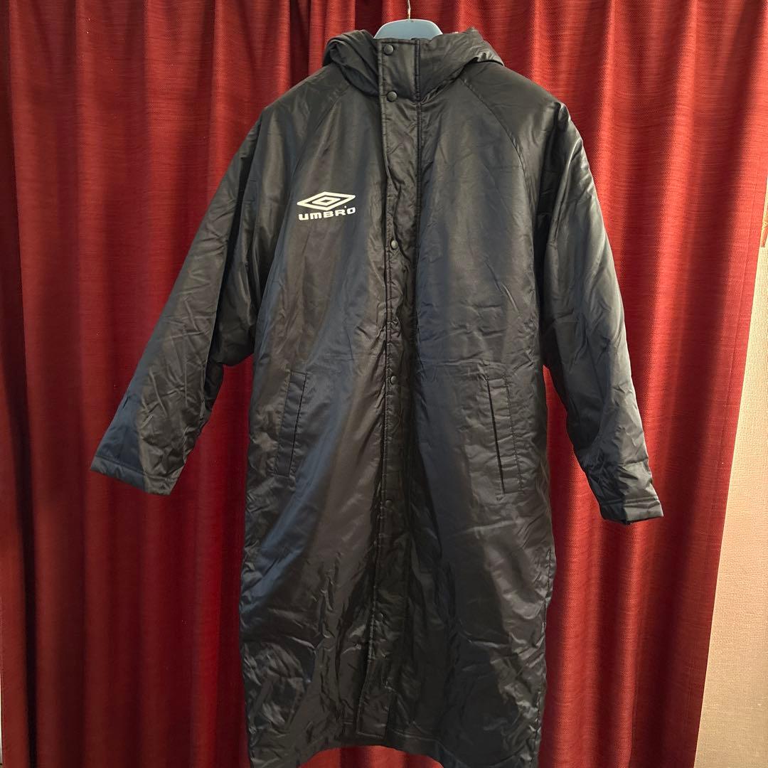 UMBRO ベンチコート 新品未使用タグ付き(サイズＯ)