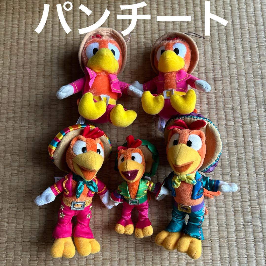 ディズニー パンチート　ぬいぐるみバッジ他