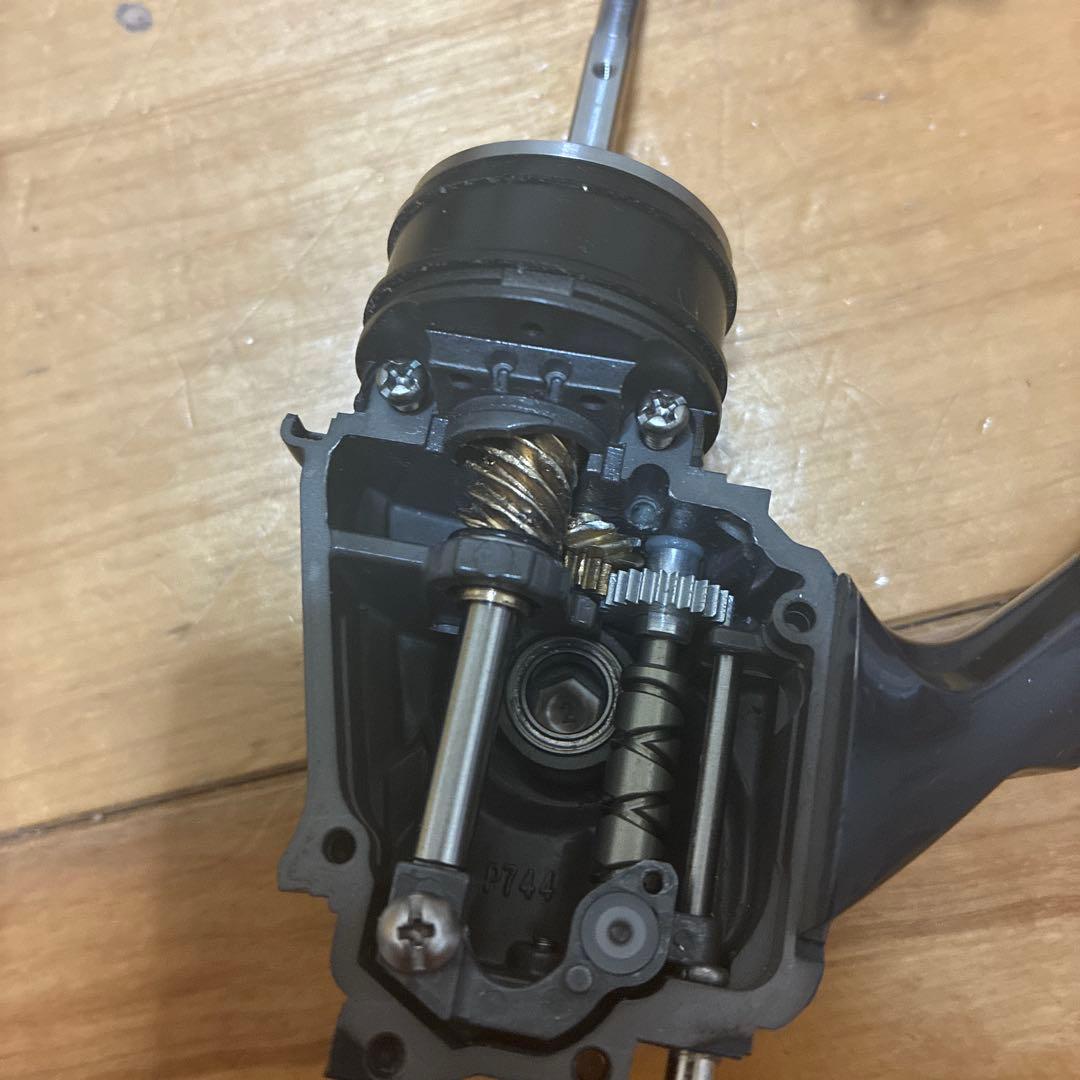 SHIMANO 17ツインパワーXD 4000XGジャンクパーツ